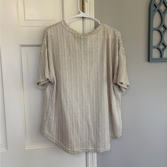 Ribbed V-Neck Short Sleeve Top in Beige - Picture 3 of 4